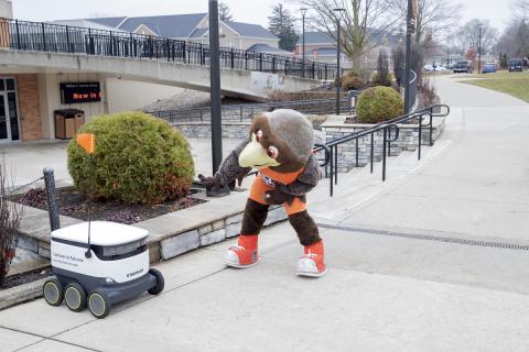 Bowling Green State University and Starship Technologies have launched a robot food delivery service on the University’s Bowling Green campus. Photo: Bowling Green State University