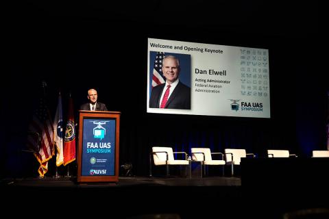 Acting FAA Administrator Dan Elwell kicks off the 2019 FAA UAS Symposium. Photo: AUVSI Acting FAA Administrator Dan Elwell kicks off the 2019 FAA UAS Symposium. Photo: AUVSI